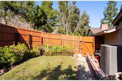 2201 Roosevelt Avenue, Altadena, CA 91001 - Photo 40