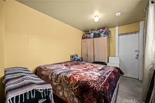 221 E 25th, Los Angeles, CA 90011 - Photo 18
