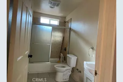 330 330 1/2 E 99th, Los Angeles, CA 90003 - Photo 12