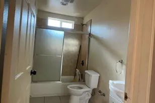 330 330 1/2 E 99th, Los Angeles, CA 90003 - Photo 12