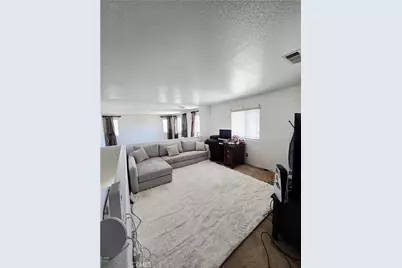 13736 Lark Court, Victorville, CA 92394 - Photo 16