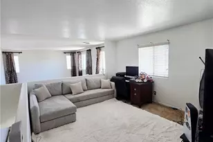 13736 Lark Ct, Victorville, CA 92394 - Photo 16