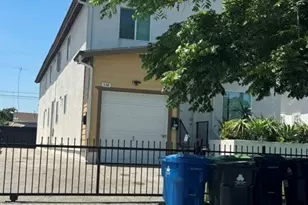 336 338 E 79th, Los Angeles, CA 90003 - Photo 2