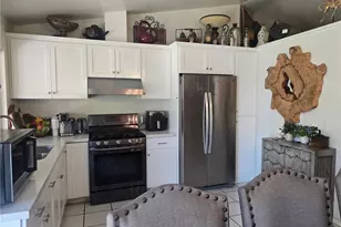 1529 Apple Creek, Perris, CA 92571 - Photo 8