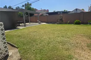10613 Shellyfield, Downey, CA 90241 - Photo 16