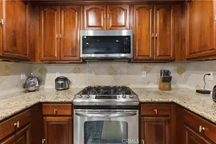 4733 Elmwood Ave, Los Angeles, CA 90004 - Photo 14