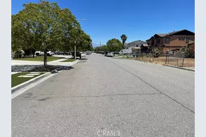 18218 Laguna, Fontana, CA 92336 - Photo 4