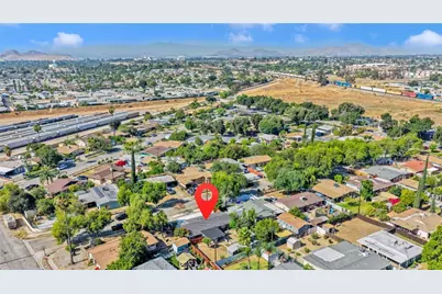 2218 Broadway, San Bernardino, CA 92410 - Photo 30