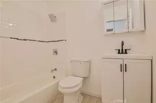 761 W 103rd, Los Angeles, CA 90044 - Photo 16