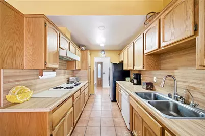 10007 Bogardus Avenue, Whittier, CA 90603 - Photo 12