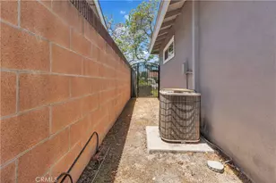 2874 N Heather Rd, Long Beach, CA 90815 - Photo 36
