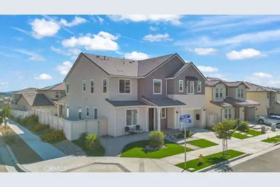 18100 Tableau, Saugus, CA 91350 - Photo 2