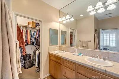 27022 Pebble Beach, Valencia, CA 91381 - Photo 18