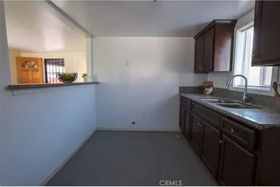 1008 S Herbert Ave, Los Angeles, CA 90023 - Photo 38