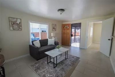 1008 S Herbert Ave, Los Angeles, CA 90023 - Photo 36