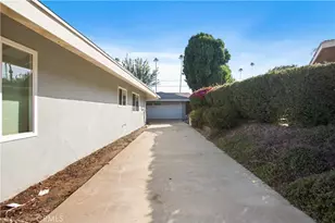 1185 La Subida Ct, Riverside, CA 92507 - Photo 2