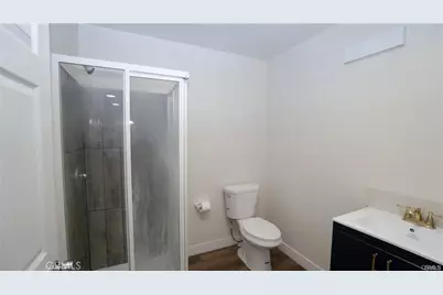 760 S Boyle #B, Los Angeles, CA 90023 - Photo 12