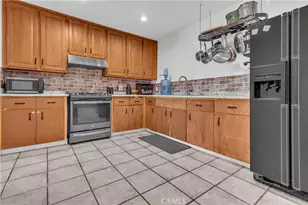 13302 Volunteer Ave, Norwalk, CA 90650 - Photo 8