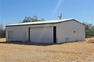 39070 Yucca, Newberry Springs, CA 92398 - Photo 6