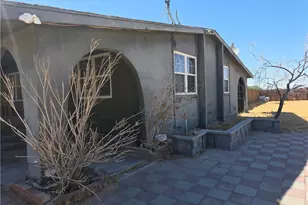 39070 Yucca, Newberry Springs, CA 92398 - Photo 2