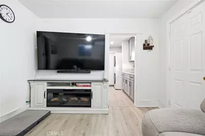 5964 S Halldale, Los Angeles, CA 90047 - Photo 32