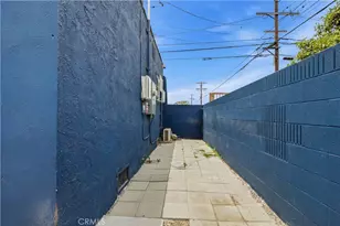 5964 S Halldale, Los Angeles, CA 90047 - Photo 24