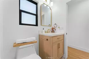 5334 Hillcrest Dr, Los Angeles, CA 90043 - Photo 20