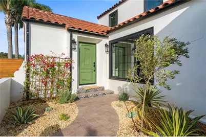 5334 Hillcrest Drive, Los Angeles, CA 90043 - Photo 2