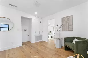 5334 Hillcrest Dr, Los Angeles, CA 90043 - Photo 22