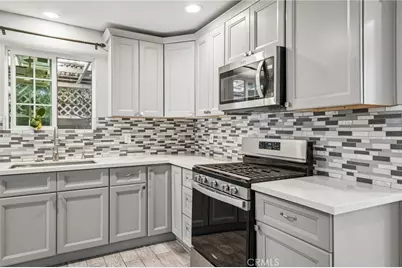 17316 Hawthorne Avenue, Fontana, CA 92335 - Photo 26