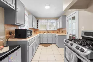 428 S Hoover St, Los Angeles, CA 90020 - Photo 28