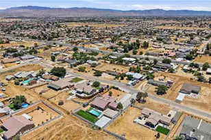 16346 Teton, Victorville, CA 92395 - Photo 68