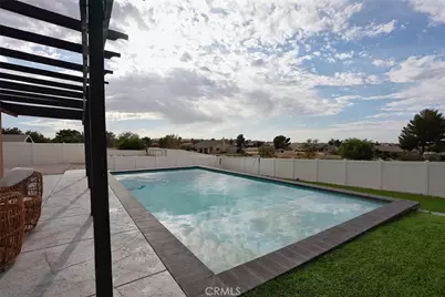 16346 Teton, Victorville, CA 92395 - Photo 54