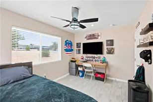 16346 Teton, Victorville, CA 92395 - Photo 30