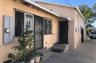 424 E 91st St, Los Angeles, CA 90003 - Photo 6