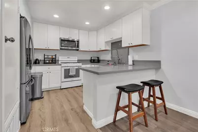 1086 Cabrillo Park Dr #D, Santa Ana, CA 92701 - Photo 2