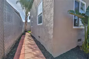 1712 E 57th, Los Angeles, CA 90058 - Photo 22
