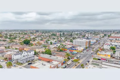 8217 Broadway Street, Los Angeles, CA 90003 - Photo 42