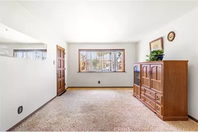 323 E 185th Street, Carson, CA 90746 - Photo 8