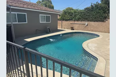 22537 Paraguay Drive, Saugus, CA 91350 - Photo 2