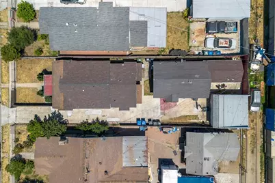 924 W 76th, Los Angeles, CA 90044 - Photo 22