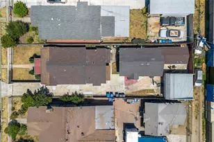 924 W 76th, Los Angeles, CA 90044 - Photo 22
