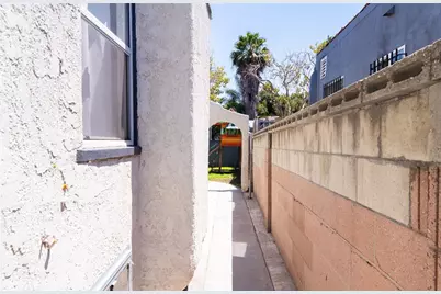 1455 W 60th Street, Los Angeles, CA 90047 - Photo 4