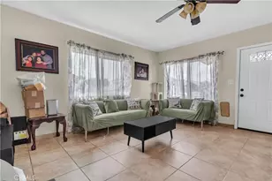 706 W 77th, Los Angeles, CA 90044 - Photo 16