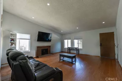 11493 Lev, Mission Hills (San Fernando), CA 91345 - Photo 4
