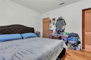 908 W 57th St, Los Angeles, CA 90037 - Photo 14