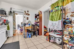 908 W 57th St, Los Angeles, CA 90037 - Photo 8