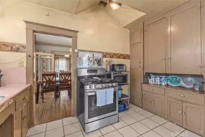 1119 W 84th Place, Los Angeles, CA 90044 - Photo 16