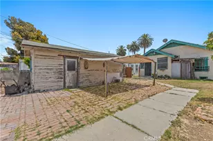 1119 W 84th Pl, Los Angeles, CA 90044 - Photo 34