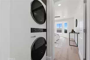 11016 Spinning, Inglewood, CA 90303 - Photo 42